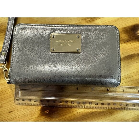 Michael Kors Women's Wallet Gray Zip Around City Designer Preppy‎ Classic Modern - Picture 7 of 8